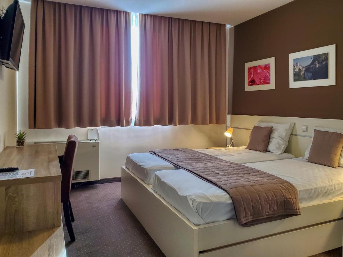 מוסטר Hotel Argentum מראה חיצוני תמונה