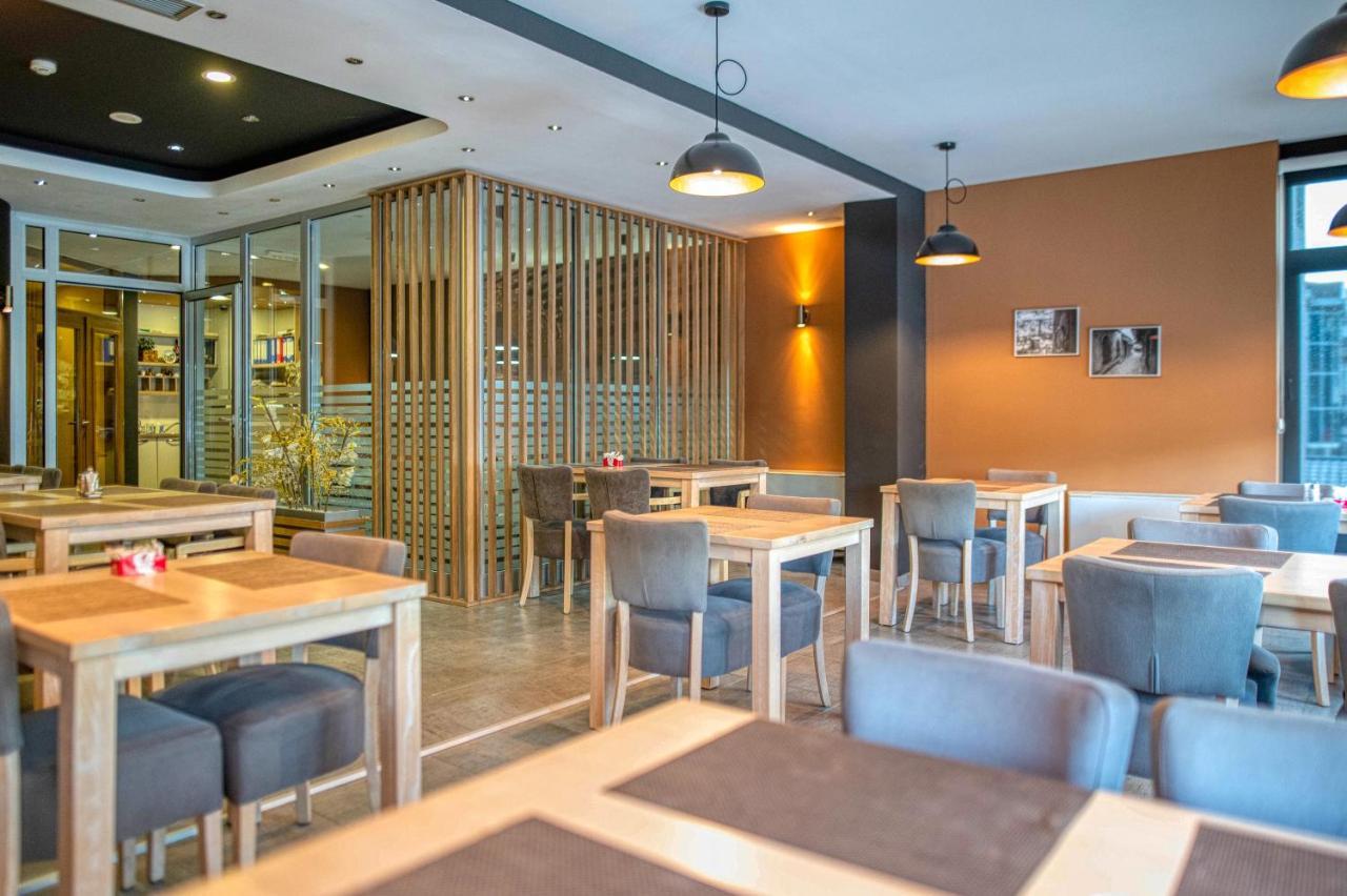 מוסטר Hotel Argentum מראה חיצוני תמונה