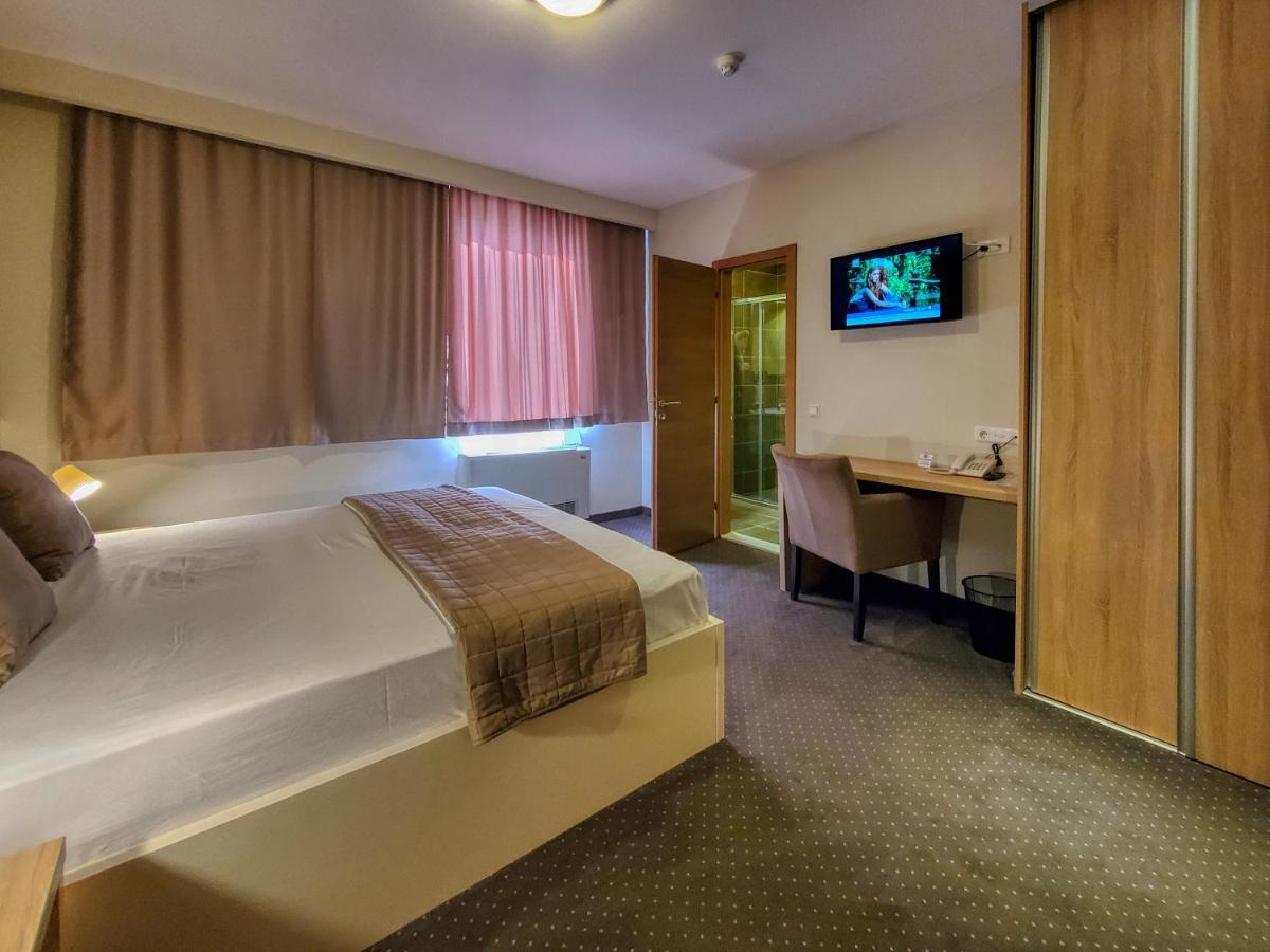 מוסטר Hotel Argentum מראה חיצוני תמונה