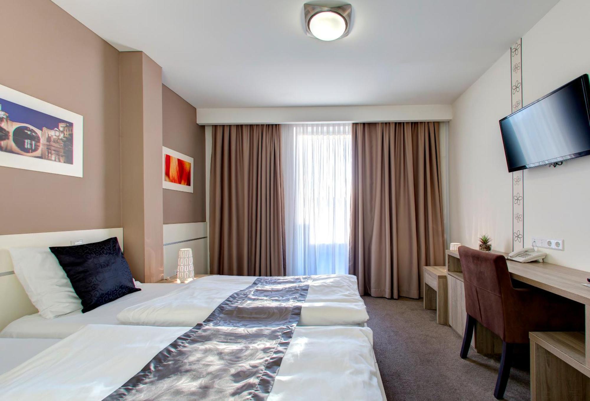 מוסטר Hotel Argentum מראה חיצוני תמונה