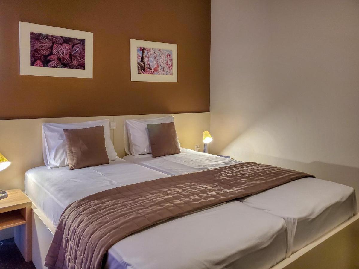 מוסטר Hotel Argentum מראה חיצוני תמונה