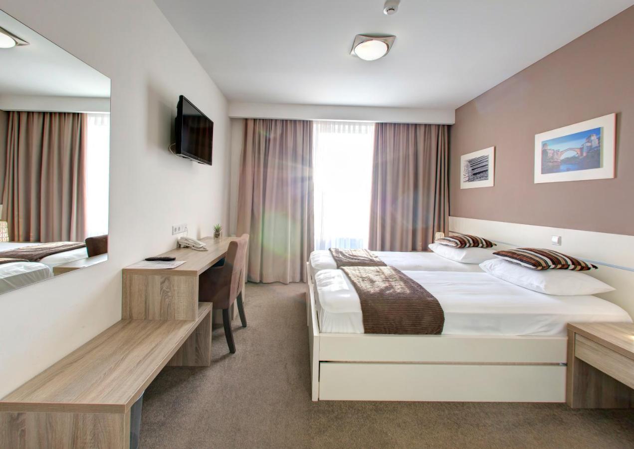 מוסטר Hotel Argentum מראה חיצוני תמונה