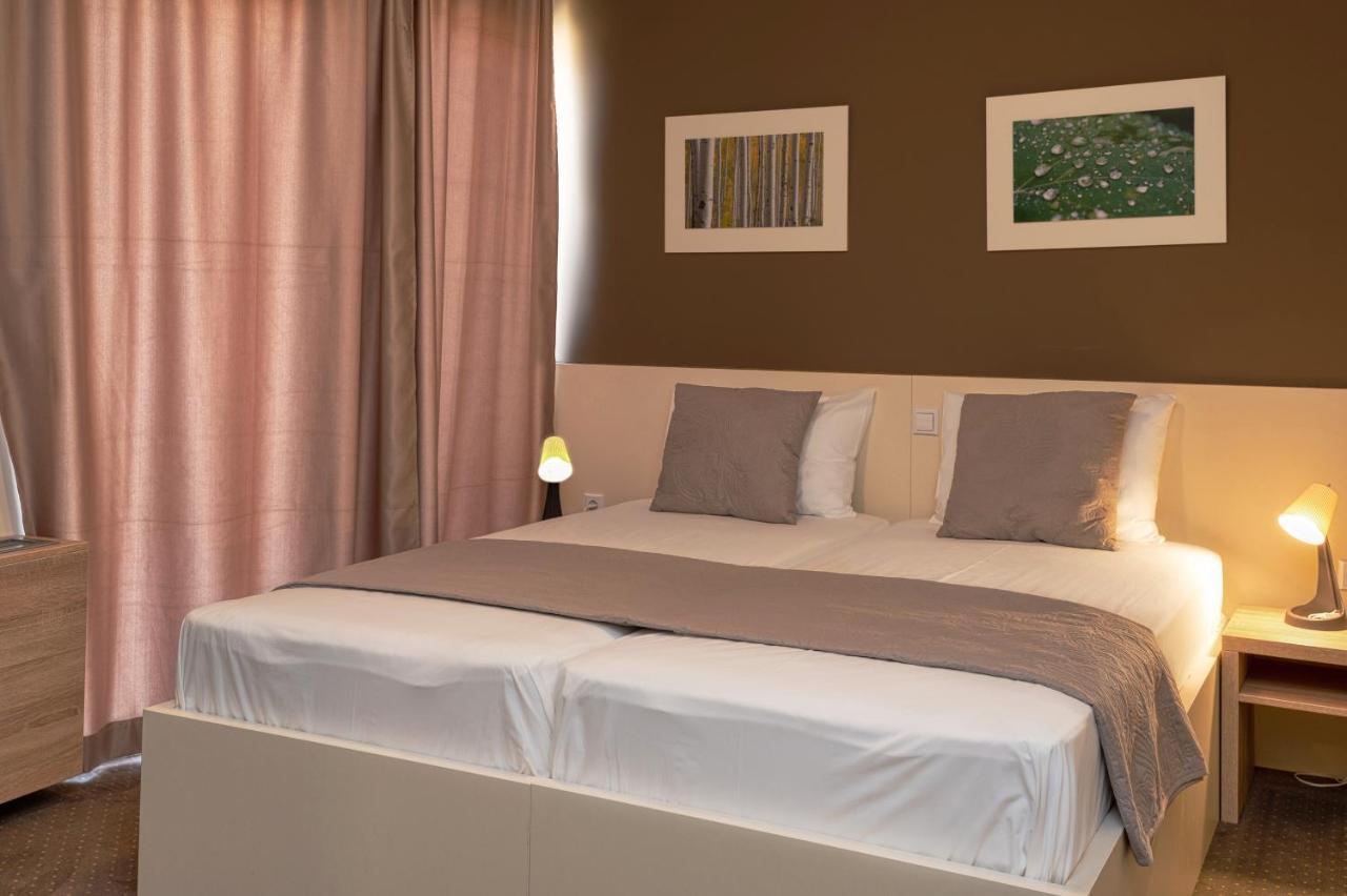 מוסטר Hotel Argentum מראה חיצוני תמונה
