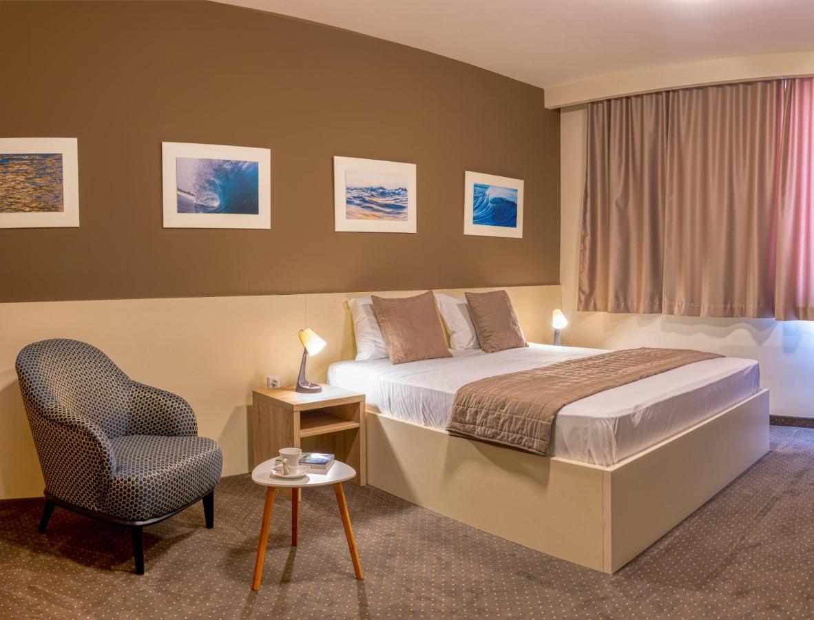 מוסטר Hotel Argentum מראה חיצוני תמונה